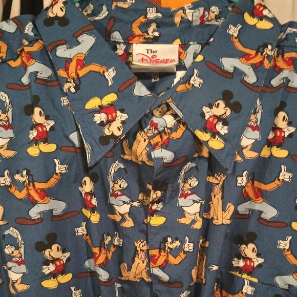 Vintage Disney Store - Mickey Donald Goofy & Pluto - XL - Short Sleeve Button Up - Picture 1 of 7
